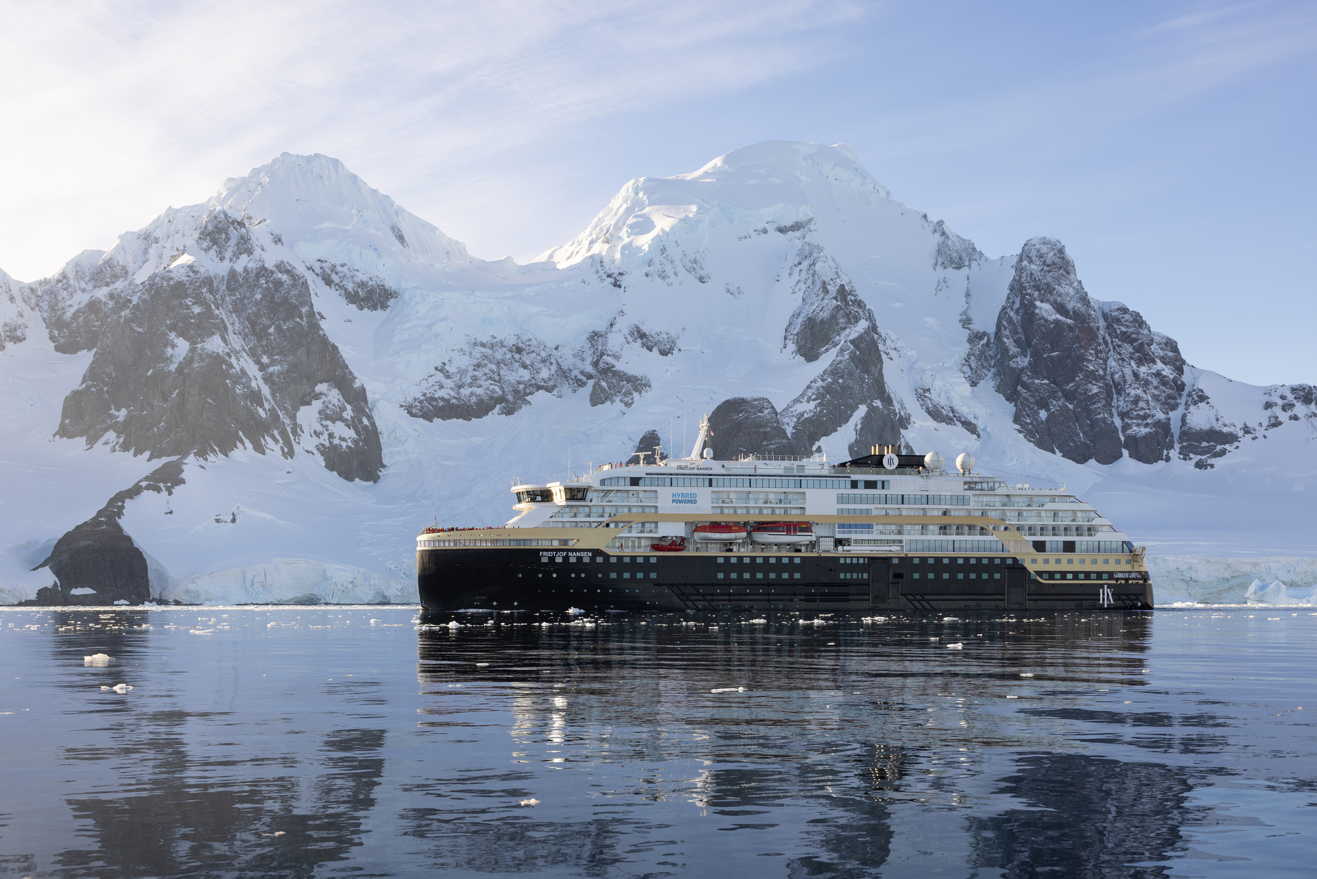 Expeditionen: Antarctica Lemaire Channel MS Fridtjof Nansen HX  Photo Espen Mills dd