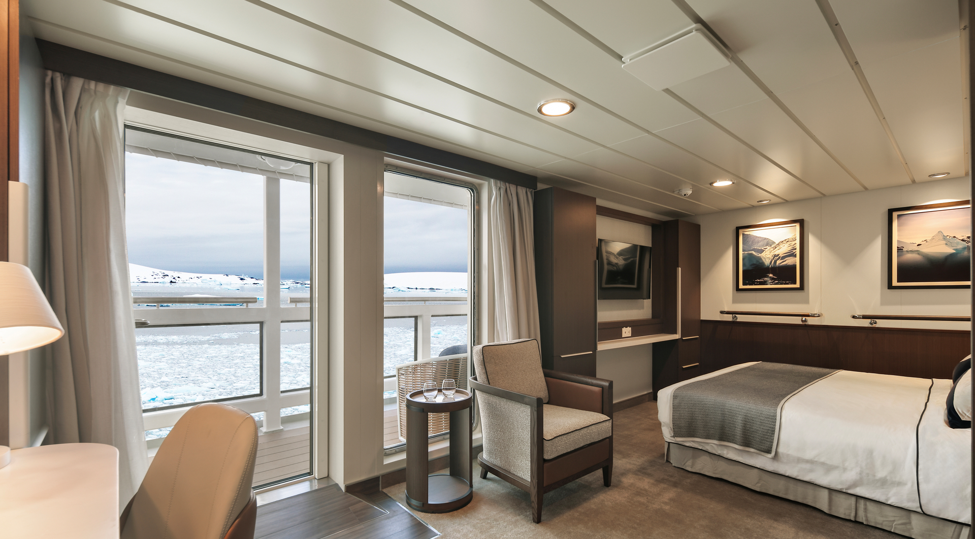 Expeditionen: Balcony Stateroom Superior Douglas Mawson