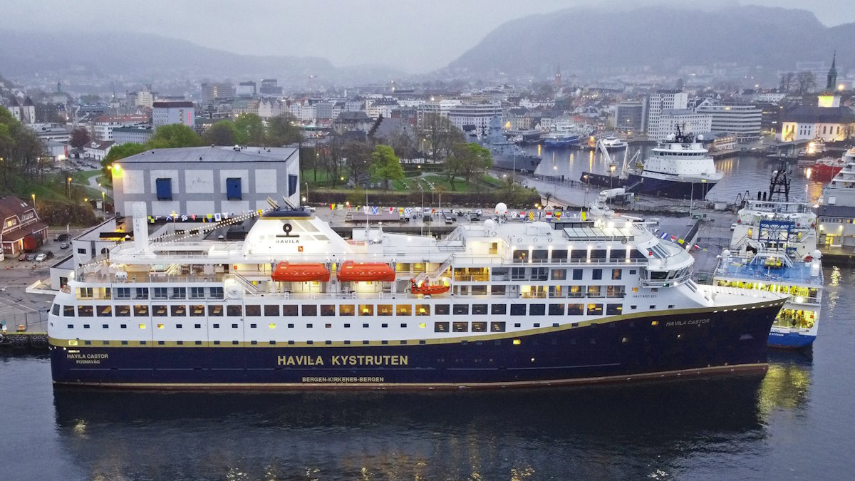 Havila: Havila Castor at quay in Bergen   side