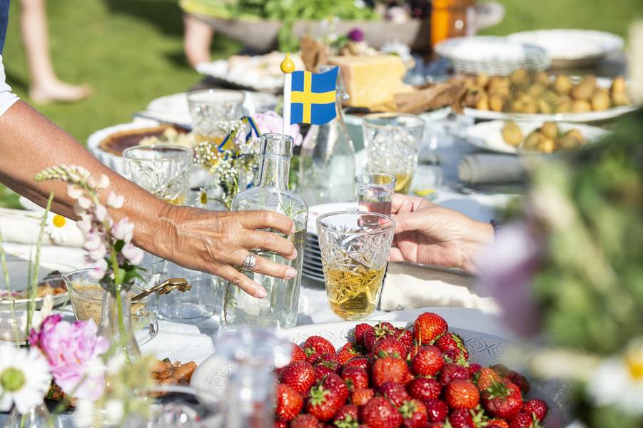 Sommer: Midsommar  IBSweb GjEfnC