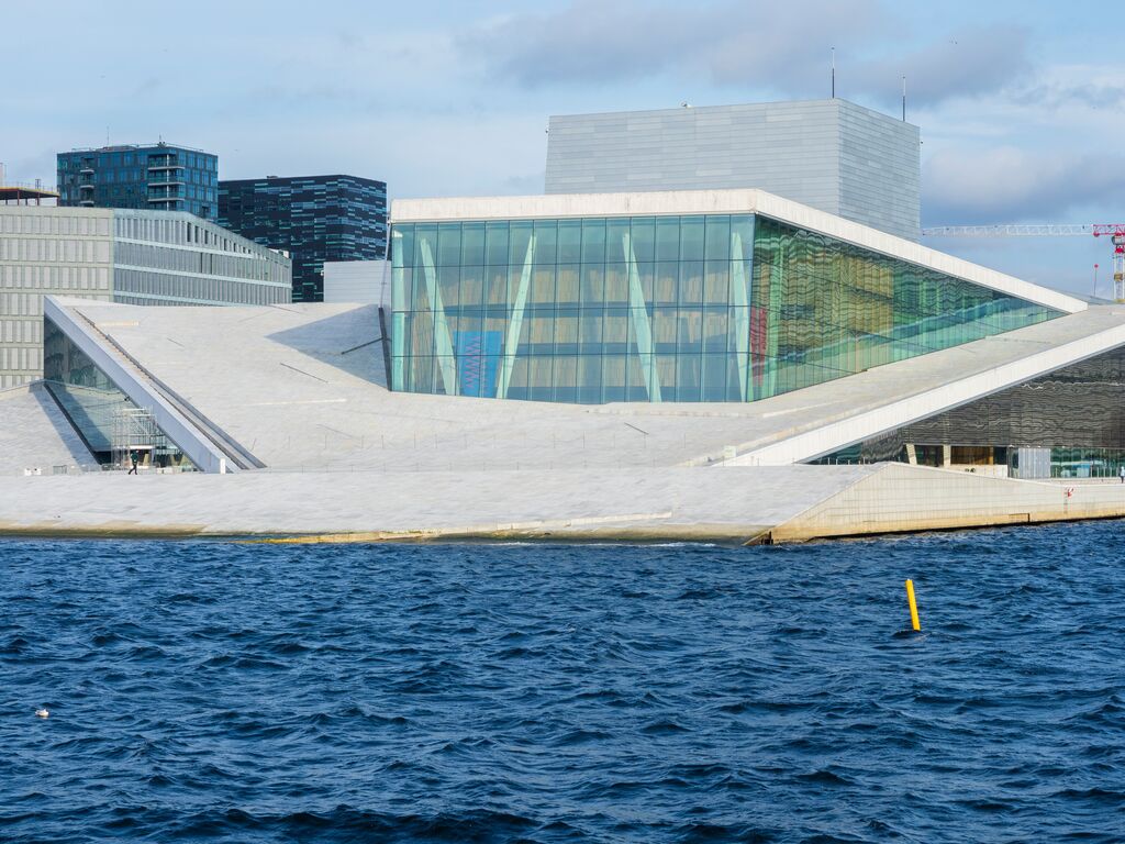 Bahn: oslo oper didrick stenersen visitoslo visitnorway com