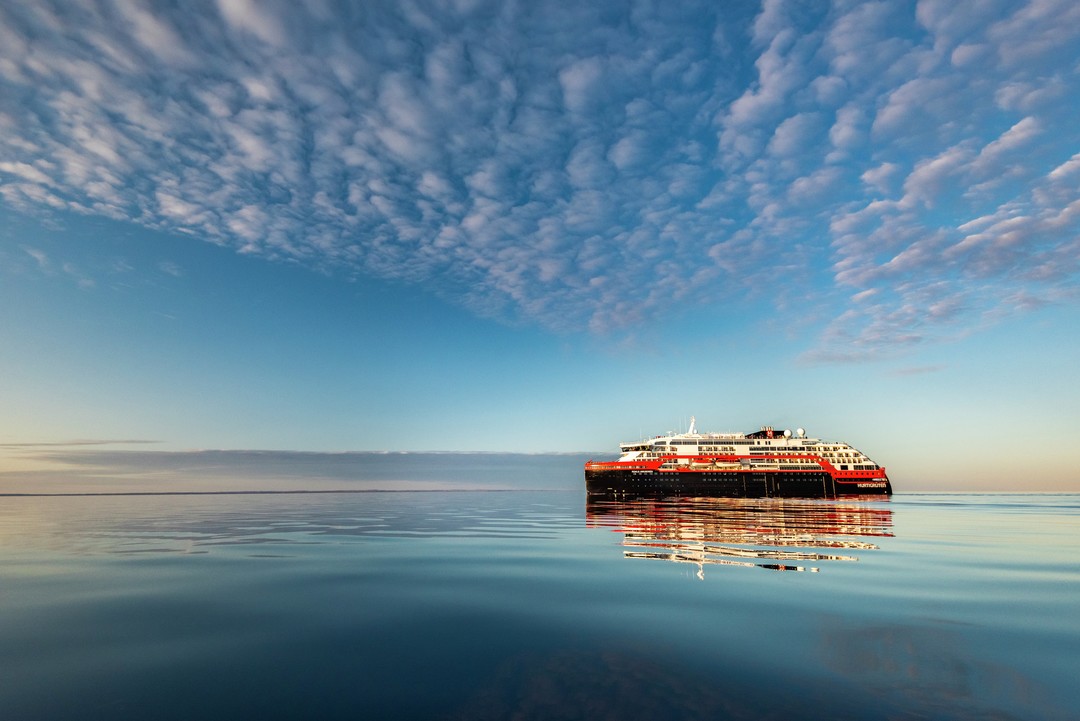 Expeditionen: ms roald amundsen karsten bidstrup hurtigruten