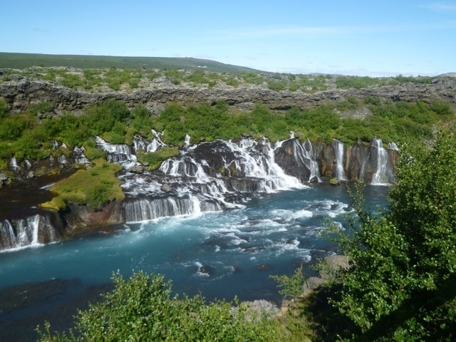 Rundreisen: hraunfoss ntt