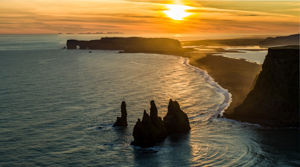 Rundreisen: reynisdrangar ragnar th sigurdsson visiticeland com jpg