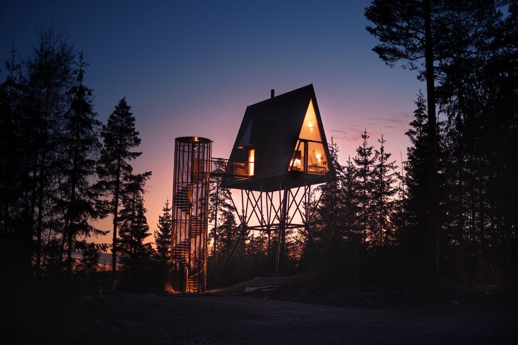 Skandinavien exklusiv: treetop cabin  markus ek pan tretopphytter visitnorway com