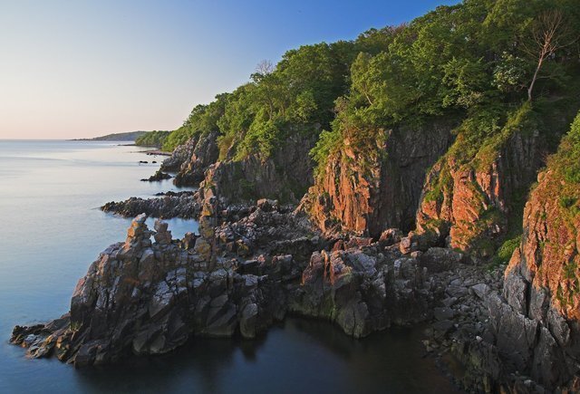 : bornholm helligdomsklipperne visitdenmark