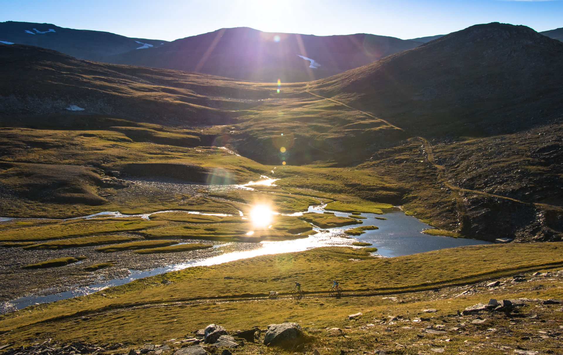 Städtereisen: lyngenalpen sommer anna rieblova  visit lyngenfjord com