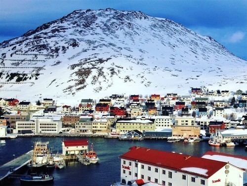 Winter: hammerfest gillian mcdonald hurtigruten