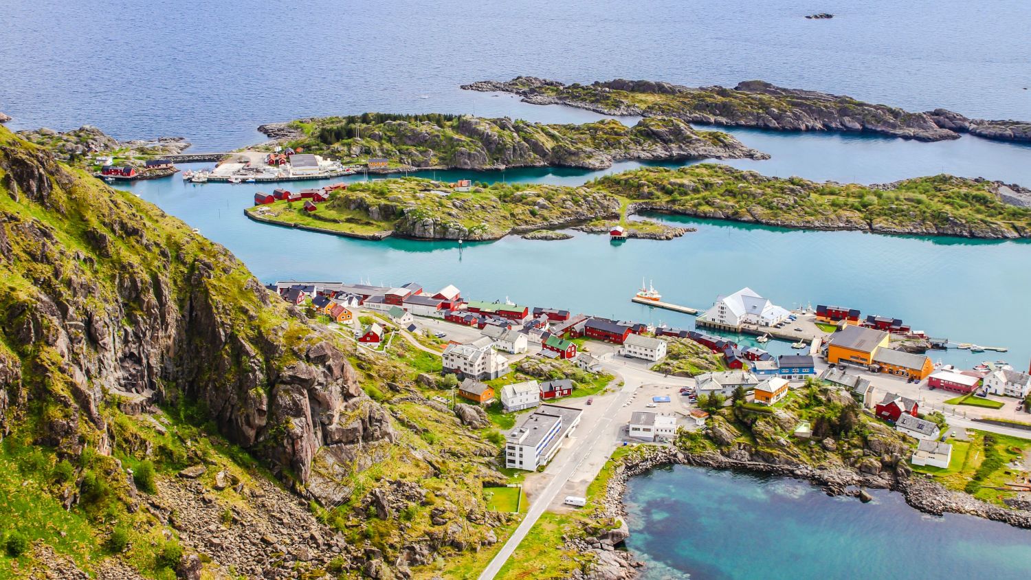 Havila: Norwegen   Stamsund   Havila Voyages