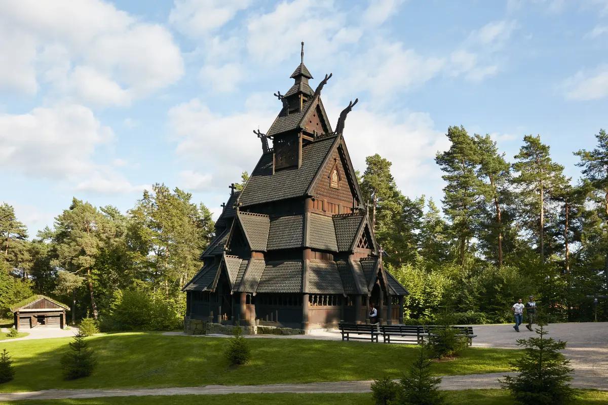 Sommer: Norwegen Gol Stabkirche