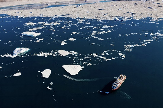 Expeditionen: antarctica espen mills hurtigruten