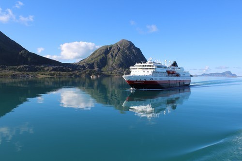 Hurtigruten: finnmarken amratlal shah hurtigruten 