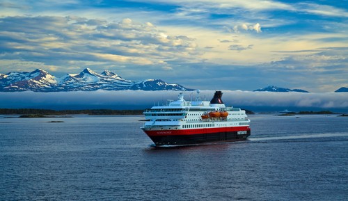 Nordlichter: ms nordnorge molde reinhold grewe photo competition hurtigruten