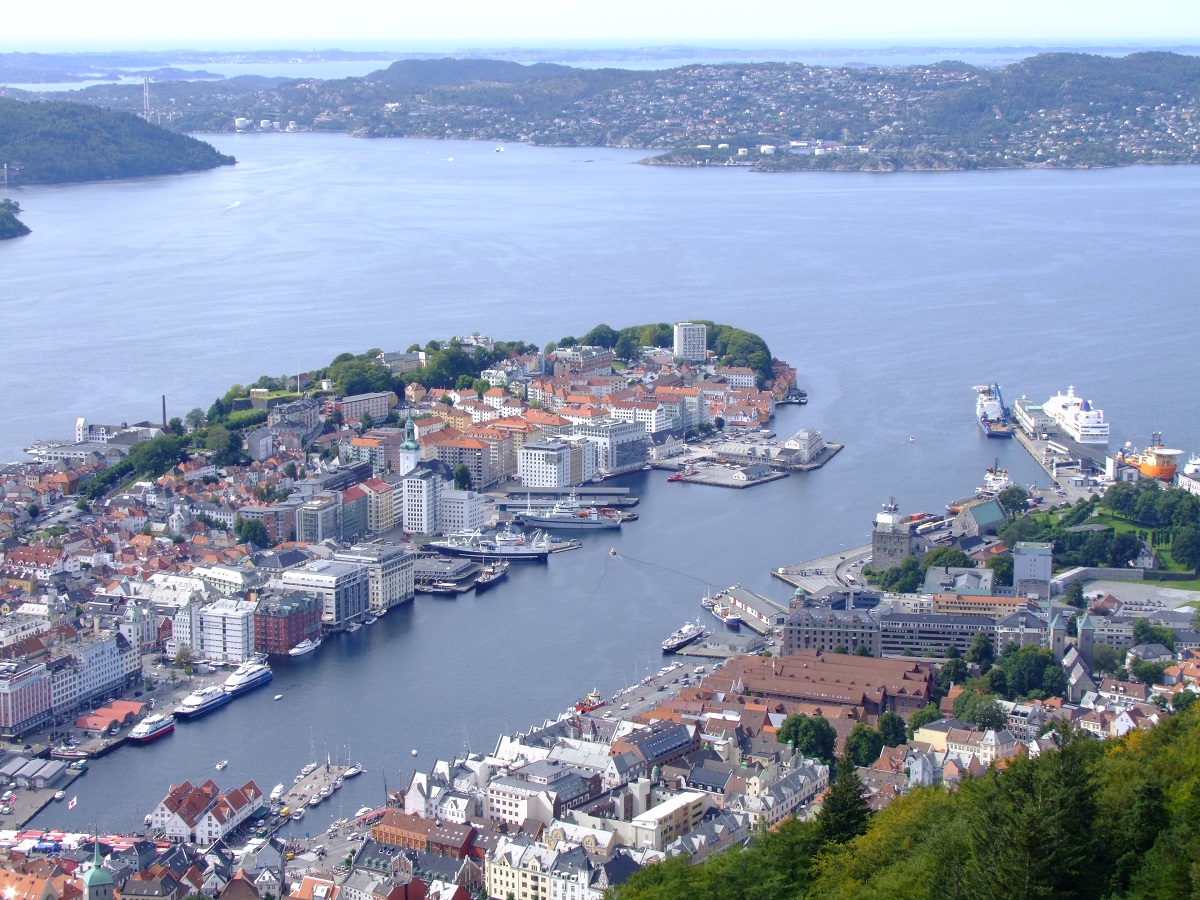 Nicko cruises: Norwegen Bergen Aussicht 