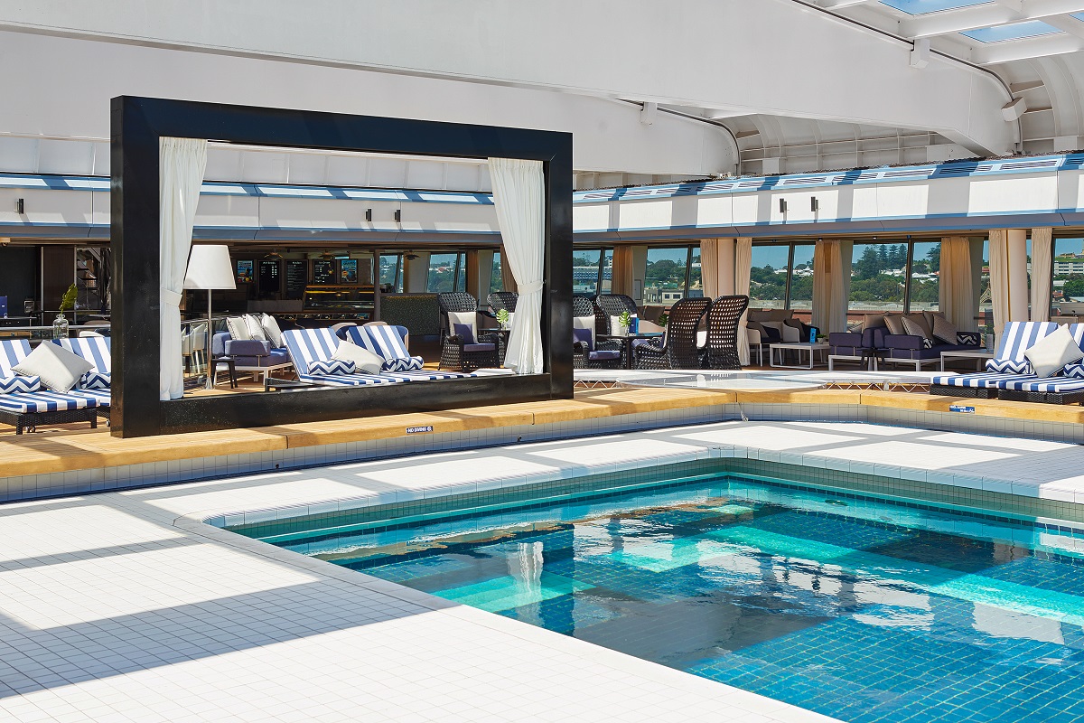 Nicko cruises: VDG LidoPool 