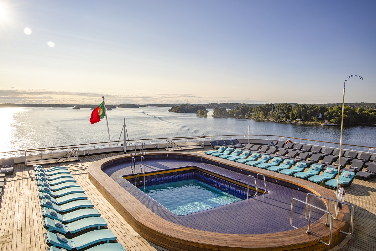 Nicko cruises: VDG OasisPool    