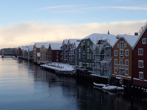 Hurtigruten: nidelva trondheim camilla johnsen hurtigruten