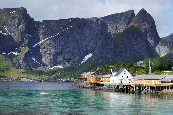 Havila: rorbuer lofoten christine baglo visitnorway