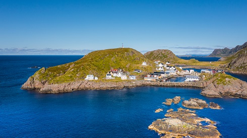 Rundreisen: vesteraelen nyksund fredrik ahlsen visitnorway